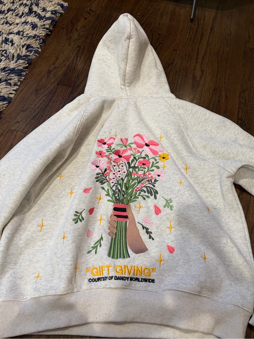 Dandy “Gift Giving" Oversized Lux Hoodie in Heather Gray womens size small - Picture 3 of 8